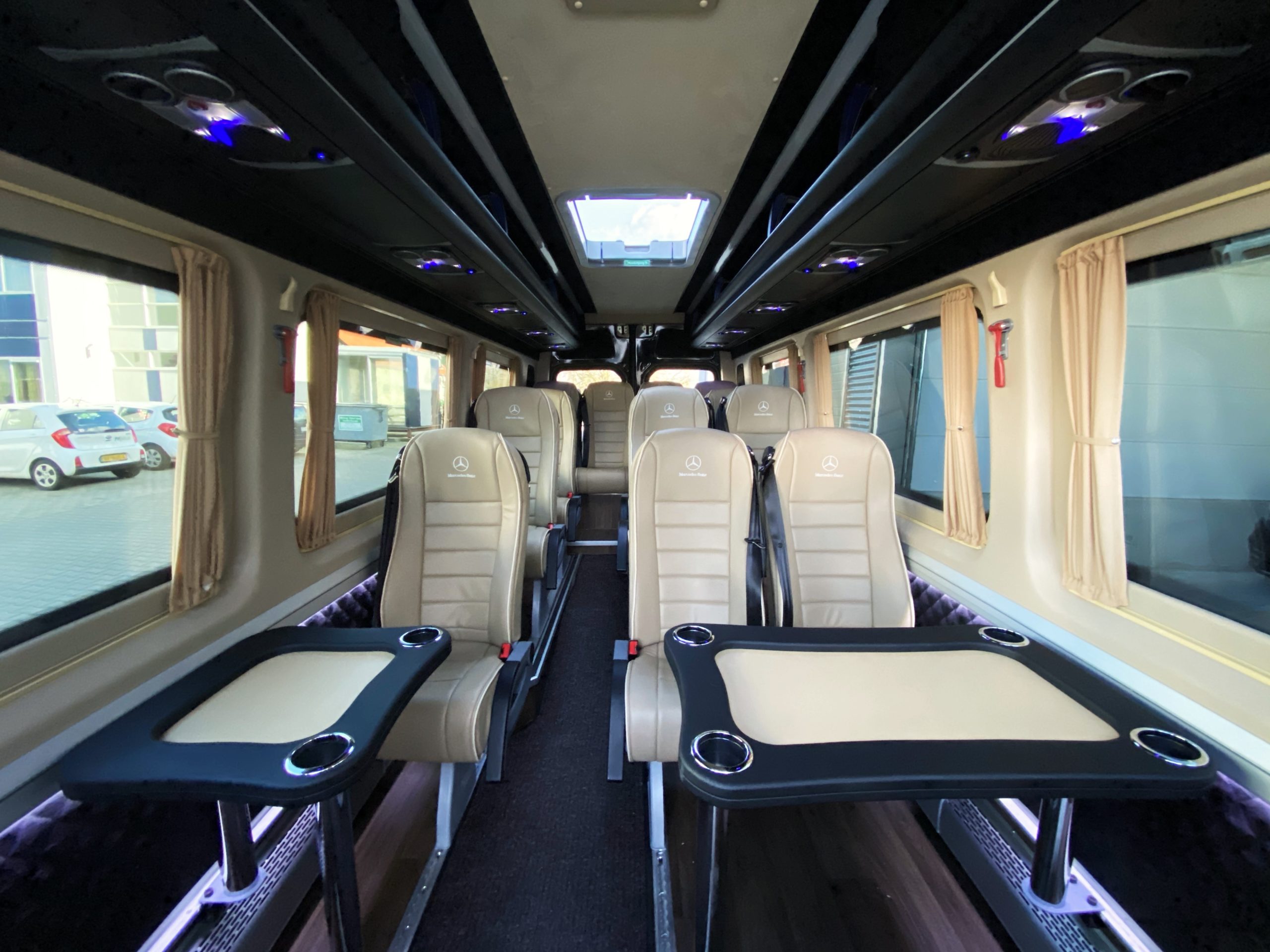 Minibus met chauffeur